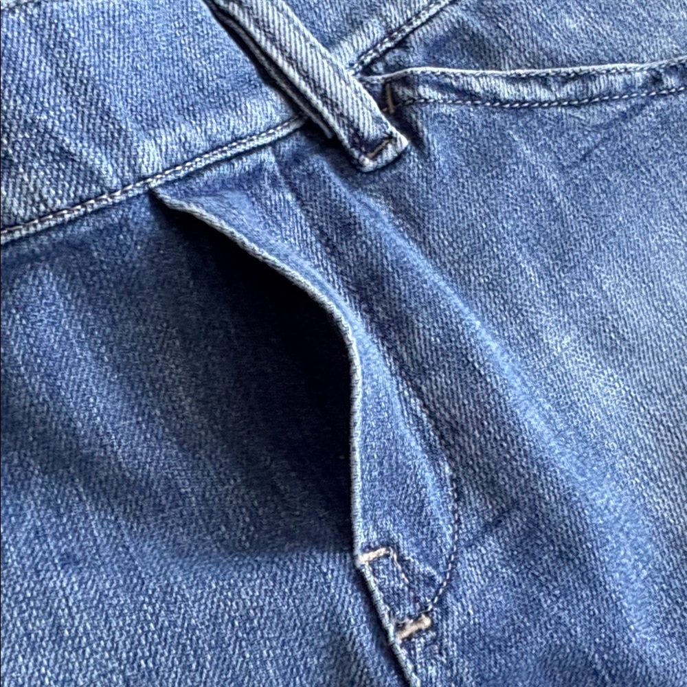 Diesel Classic Blue Jean Shorts - Picture 5 of 6